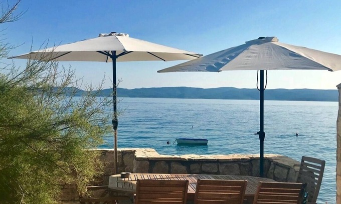 Pisak House | The Beach House Croatia | House with Private access to the beach in Pisak