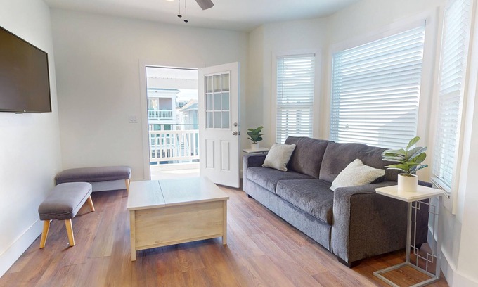 North End Apartment | The Beach House