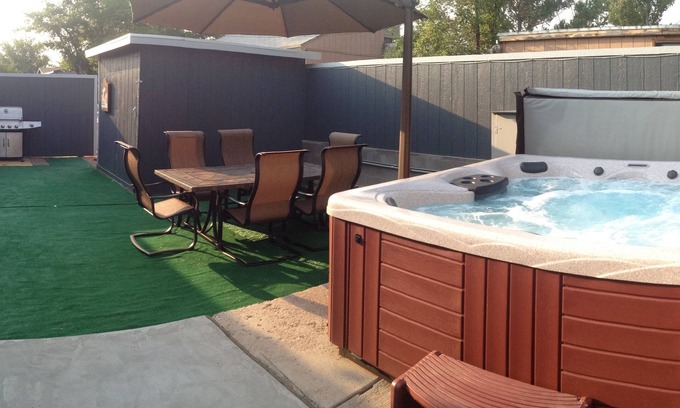 Page Bed & Breakfast | The Bear's Den B&B