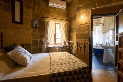 Tarxien House | The Burrow Guest House