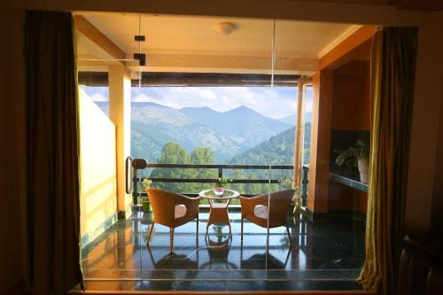 Shimla Hotel | The Byke Nature Vilas Pure Veg