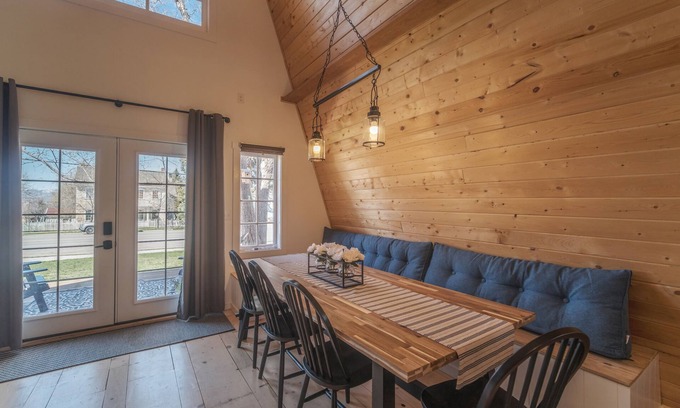 Spring City House | The Cabin on Main St., A Quiet Getaway with whole family, History. Pet friendly.