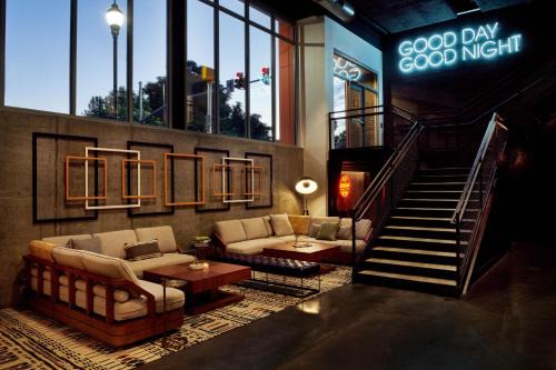 Southwest Raleigh Hotel | The Casso, Raleigh, a Tribute Portfolio Hotel