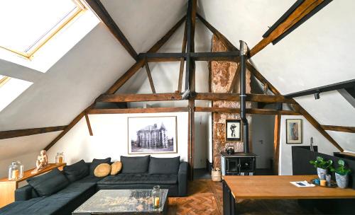 Clemency Apartment | The Castle Loft - Pascal's Angels