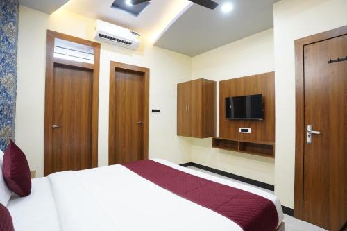 Central Area Hotel | The CASTLE STAY INN UDAIPUR RAILWAY STATION