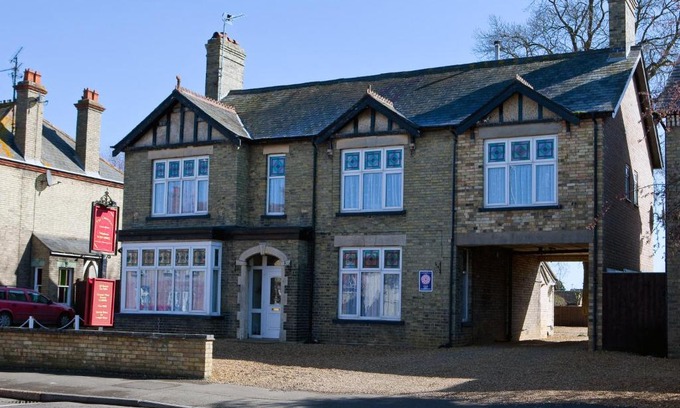 March House | The Causeway