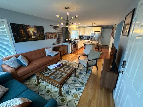 Northeast Minneapolis Arts District Apartment | The Celadon Art Loft