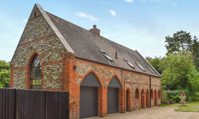 Bintree Apartment | The Chapel Apartment