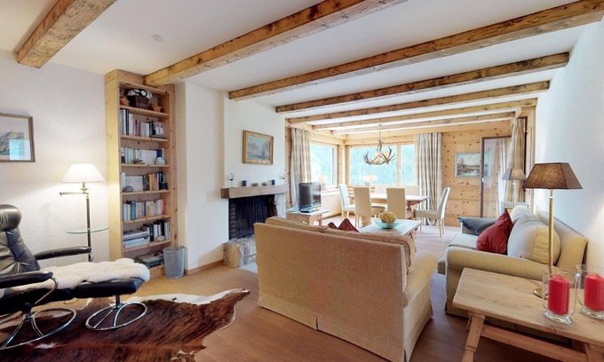 Sankt Moritz-Bad Apartment | The Chesa Surlej is well situated just next to the slope leading to the Signal f