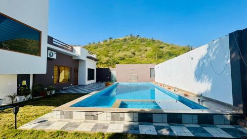 Udaipur Villa | The Cloud9 Pool Villa Udaipur