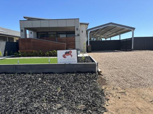 Moonta Bay House | The Coastal Crab, Moonta Bay