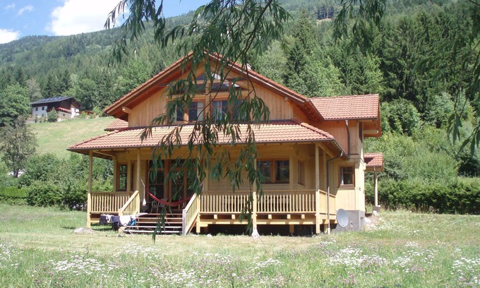 Malta House | The comfortable wooden house in the beautiful Malta Valley offers a mountain and nature experience