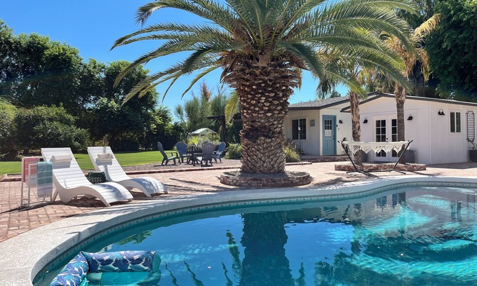 Ranchos Del Sol Cottage | The Cottage @ Ray Road Farm