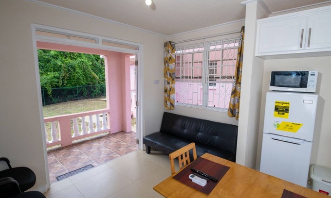 West Coast Cottage | THE COTTAGE, SAINT DAVIDS, CHRIST CHURCH, BARBADOS modern 1 bed villa with pool