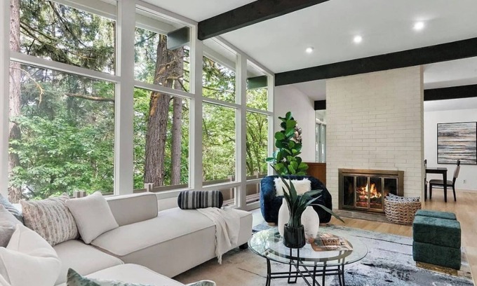 Corvallis House | The Crest House- a forested group retreat