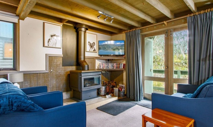 Dinner Plain Ski Chalet | The Cubby - Dinner Plain