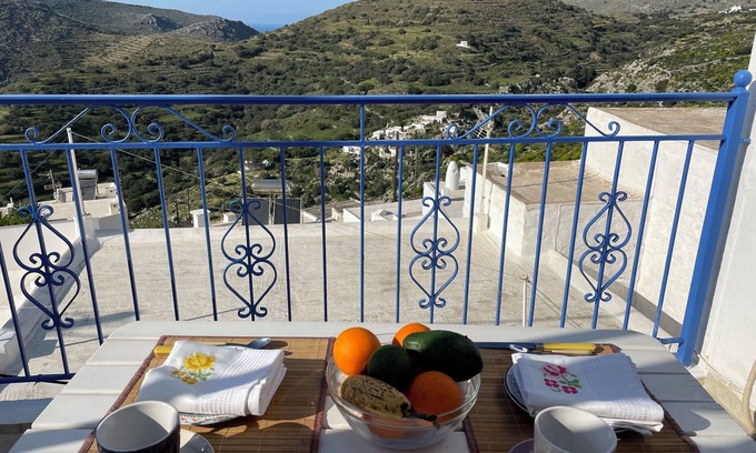 Aegiali Apartment | The Cycladic Vorino House with a view welcomes you for carefree moments!