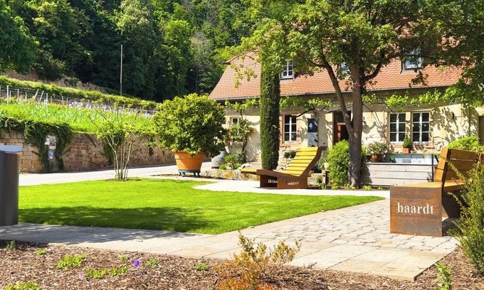 Neustadt-Haardt Apartment | The old schoolhouse on the Schlossberg in 1728