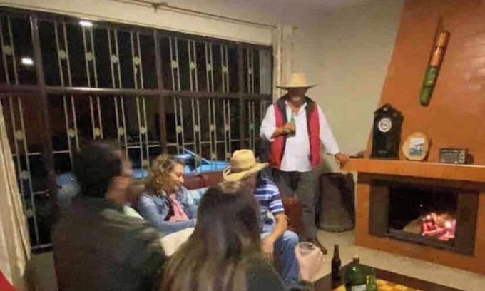 Firavitoba Cottage | The divine balcony house