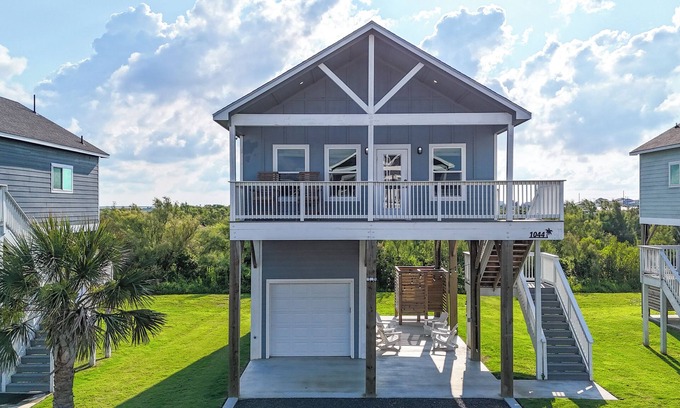 Port Bolivar House | The Drift Villa: 2 BR, 2 BA House in Gilchrist, Sleeps 6