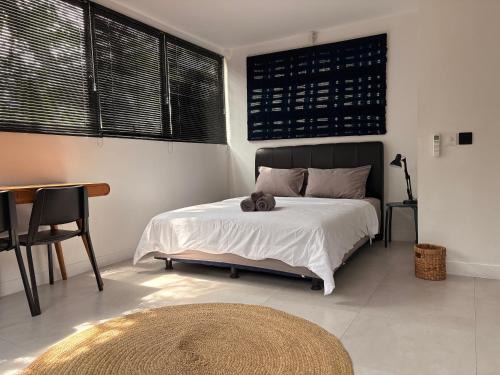 Drupadi Apartment | The Drupadi Apartments Studio Gordy