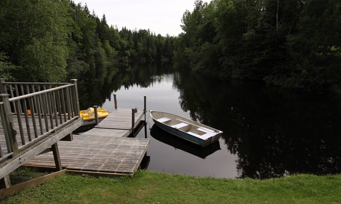 Murray Harbour Bed & Breakfast | The Eagle Room at Forest & Lake PEI B&B in Murray Harbour PEI