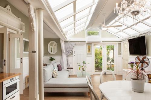 Redfern House | The East-Redfern Mansion on Chelsea