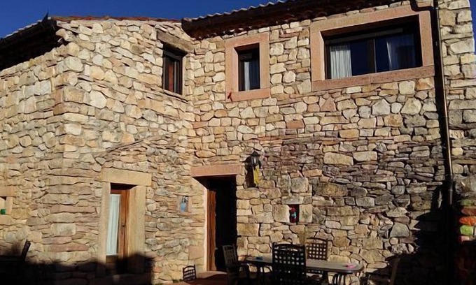 Sepulveda Cottage | The Feng Shui House Perseverance for 4 people