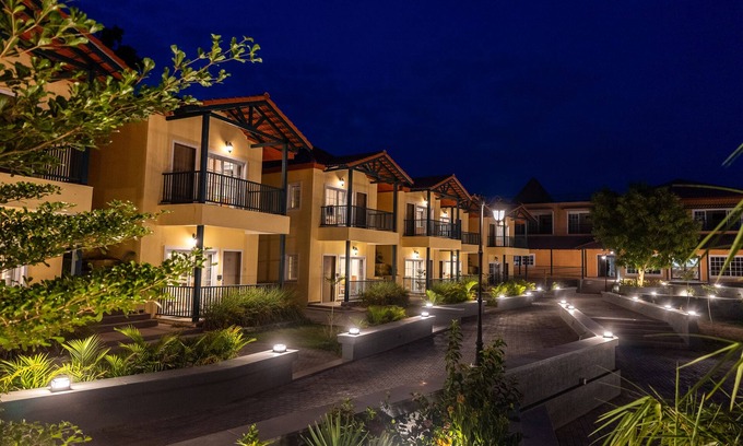 Dhari Resort | The Fern Wisteria Resort Dhari