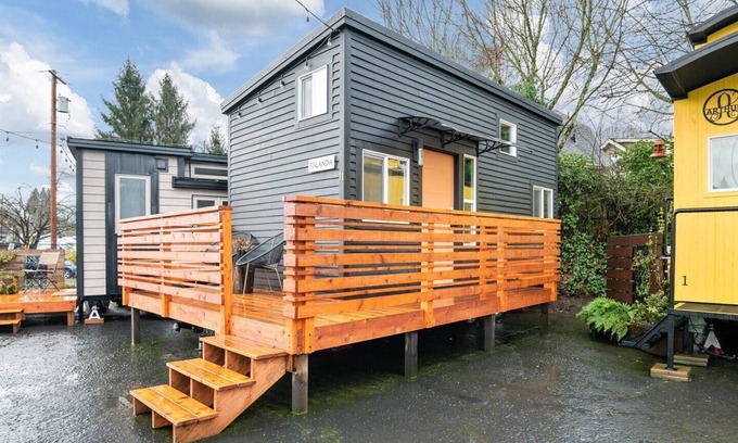 Kerns Hotel | The Finlandia - Custom Tiny Home w/Finnish Vibe