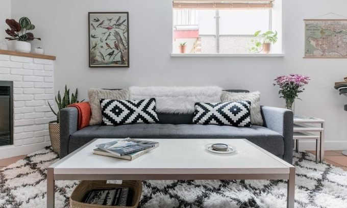 Kensington-Cedar Cottage House | The Fraserhood Suite. Private Retreat in charming East Vancouver.