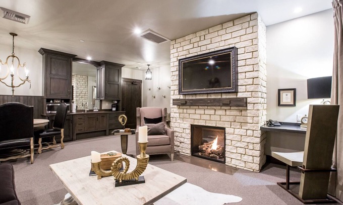 Whitefish Condo | The Galleries Lodging Downtown Whitefish Suite 205 | 1 Bed, 1 Bath
