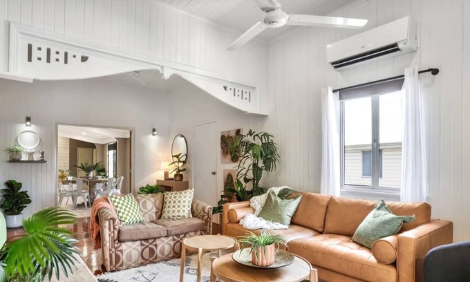 Bungalow Apartment | The Gallery - Stylish City-Fringe Apartment with Outdoor Living & Office Space