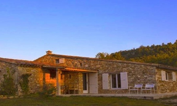 Cereste House | The Garrigue, its magnificent views, its large pool, charm and tranquility