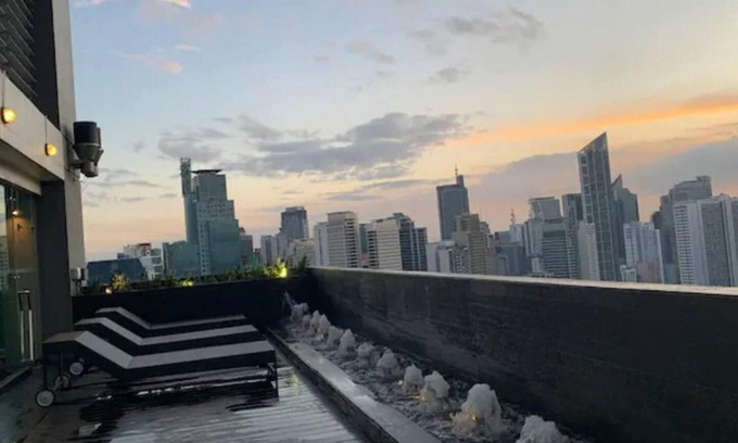 Bel-Air Apartment | The Gramercy Residence Makati Suite Amazing View