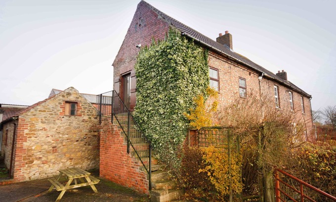Stockton-on-Tees Cottage | The Granary at Todds House Farm