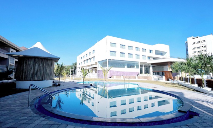 Amravati Hotel | The Grand Rudraksh