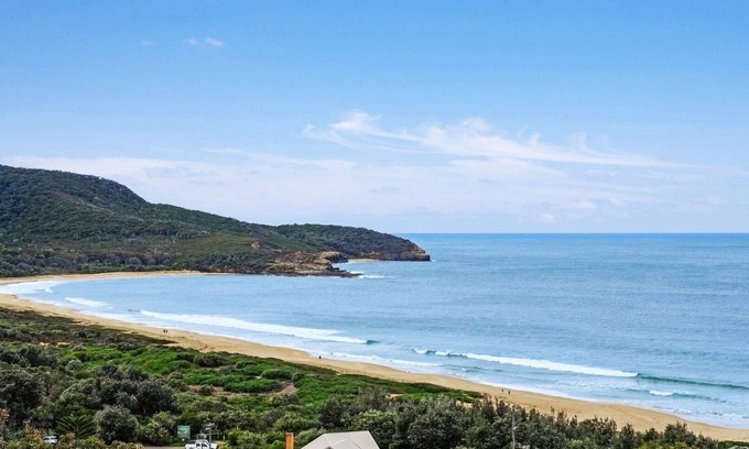 Killcare House | 'The Grand View Retreat' by Accom Holidays