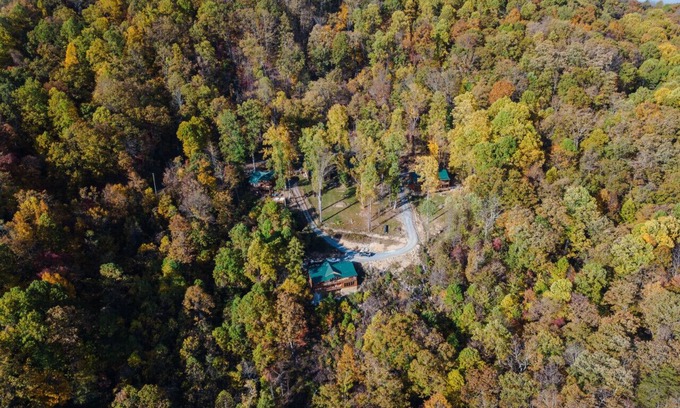 Sevierville Cabin | The Great Smoky Haven by Ghosal Luxury Lodging