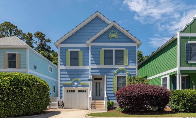 Bermuda Bay House | The Green Crab at Devonshire Place Bermuda Bay, Flex Stay Patterns, Resort Community in Kill Devil Hills