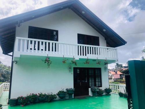 Hawa Eliya Hotel | The Hikers Home