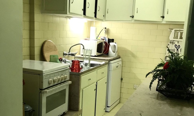 Olivais House | The House of the Neighborhood. Cozy villa situated in a quiet neighborhood in Lisbon.