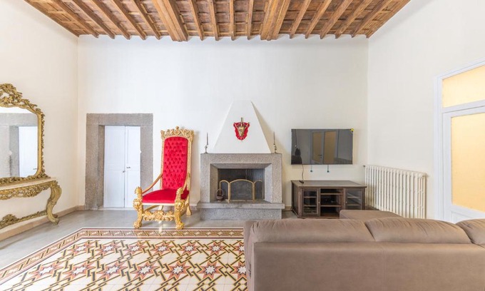 Viterbo Apartment | The House of Thrones