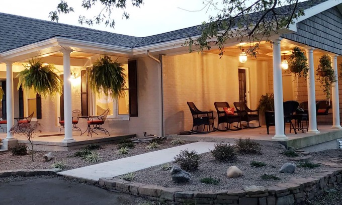 Lahmansville House | The Hummingbird House .On The Farm