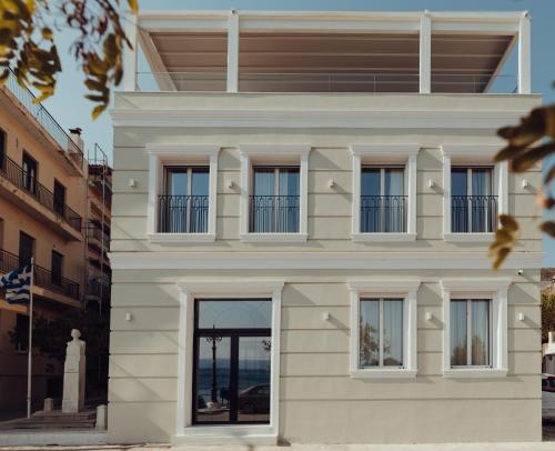 Limni Hotel | The Lakehouse