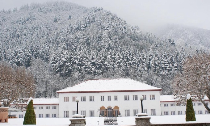 Brein Hotel | The LaLit Grand Palace Srinagar