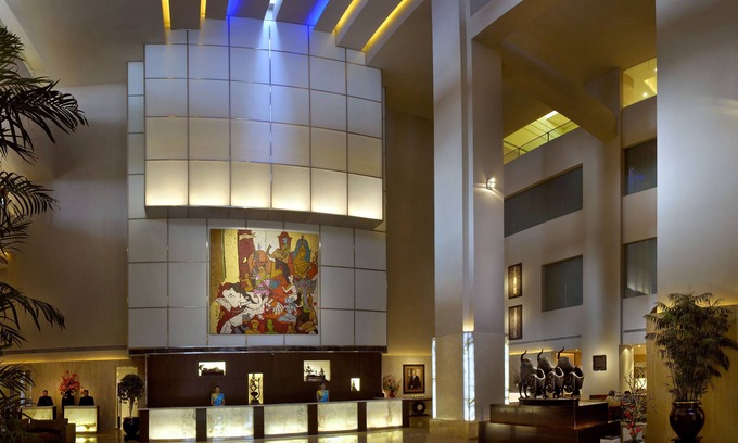 Barakhamba Hotel | The LaLiT New Delhi