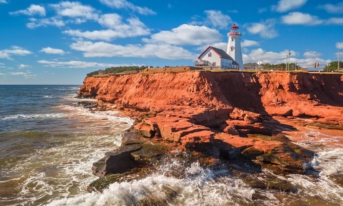 Elmira House | The Lamplighter Inn at East Point Lighthouse