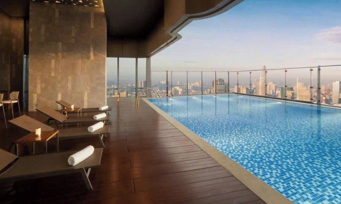 Hang Xanh Apartment | The Landmark 81 Deluxe Apartment Suite