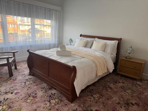 Kyabram House | The Leaock Residence Pet Friendly Wifi